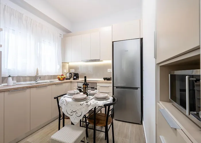 Port Cyan - 2 Min Walk To Harbor & Beaches Lägenhet Kos