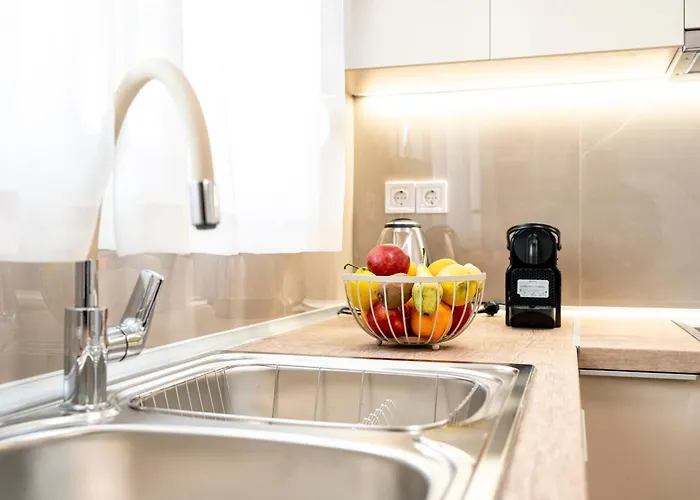 Port Cyan - 2 Min Walk To Harbor & Beaches Daire *
